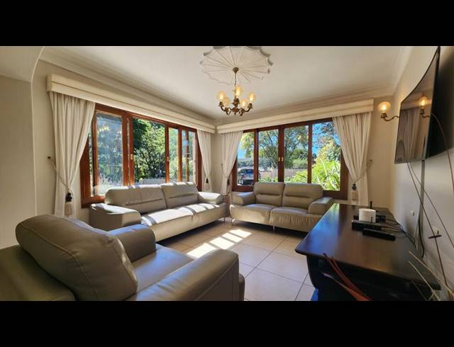 4 BEDROOM HOUSE FOR SALE IN WINSTON PARK